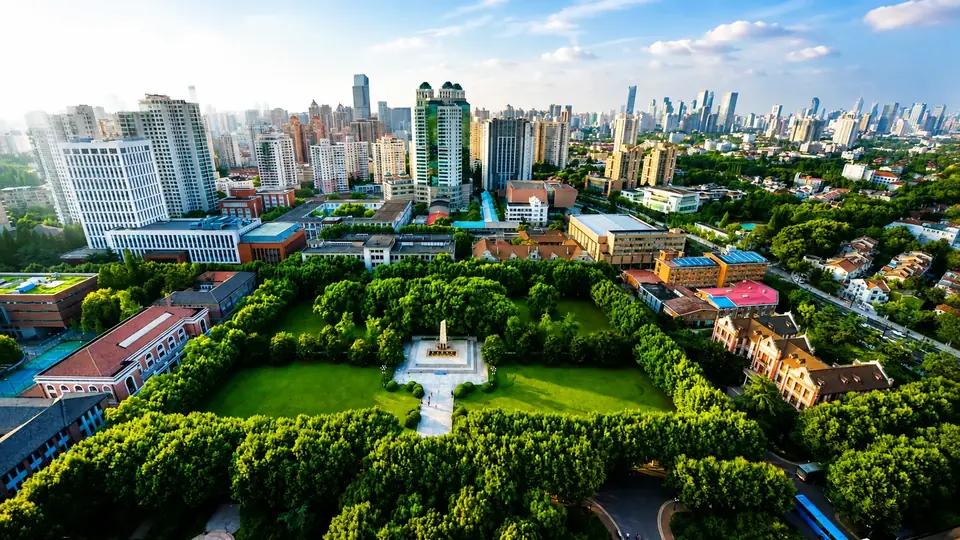 Khuôn viên đại học giữa lòng đô thị Trung Quốc